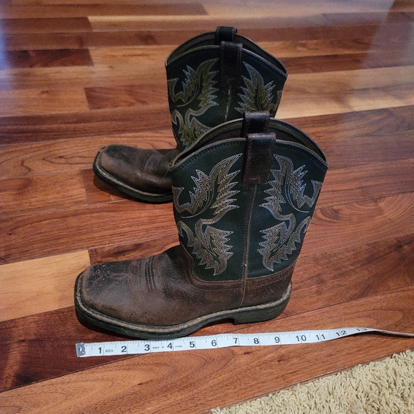 Ariat Boots, Size 3.5 - Picture 14 of 15